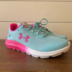 Girls Grade School Uber Armour Surge 2 Prism Running Shoes - Size 5